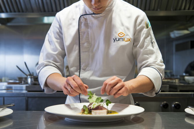 YumLux.com