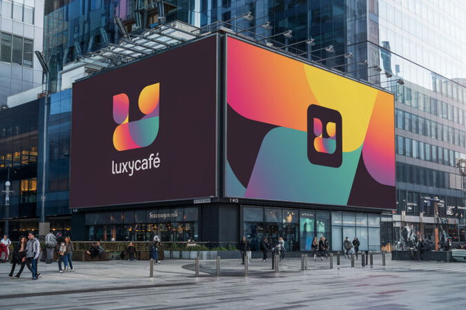 LuxyCafe.com
