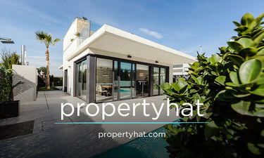 PropertyHat.com - Creative brandable domain for sale