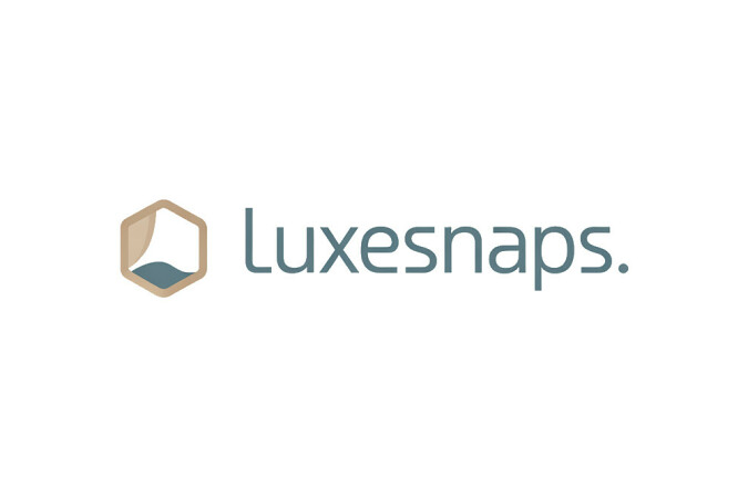 LuxeSnaps logo