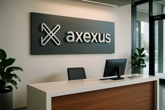 AxexUs.com — 3